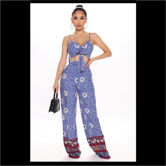 NEW FashionNova Bohemian Jumpsuit Blue White size L - Picture 1 of 8